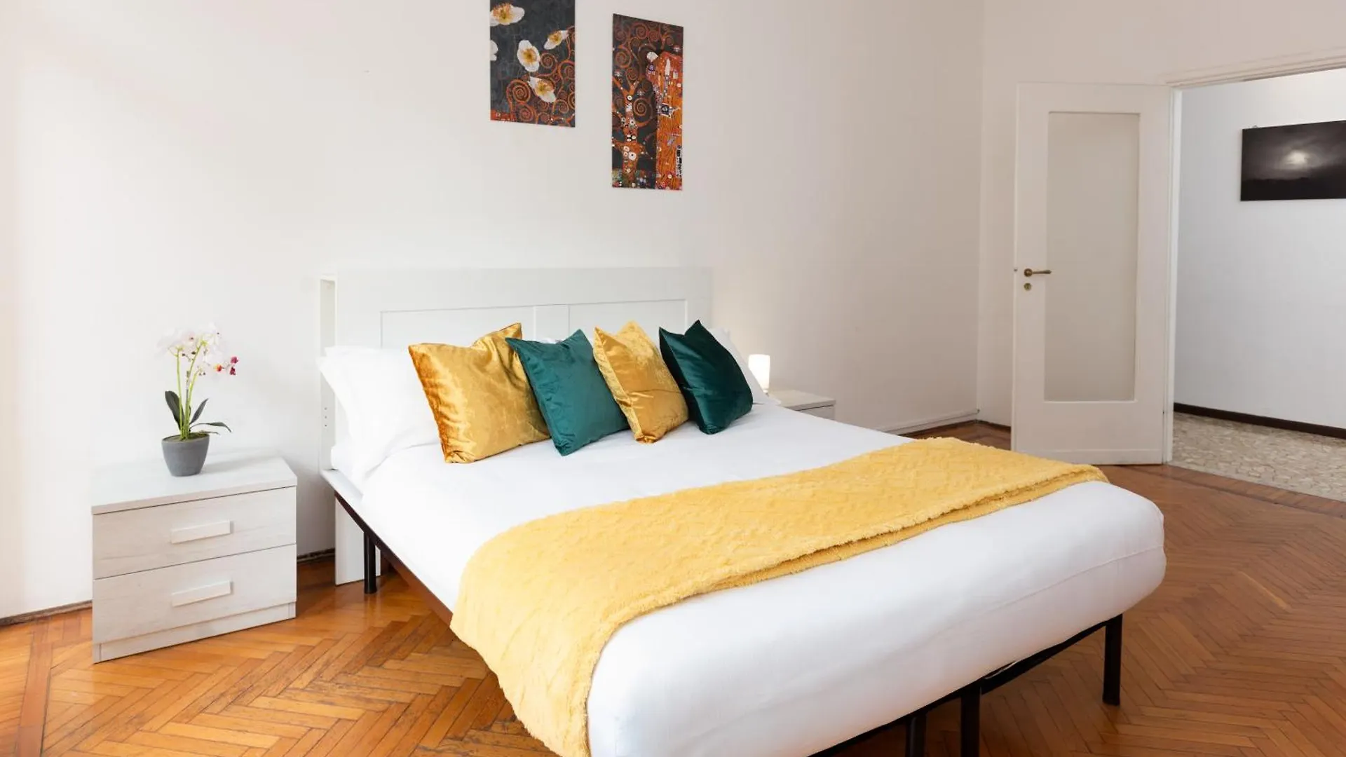 Galleria Moderna In Porta Romana Apartment Milan