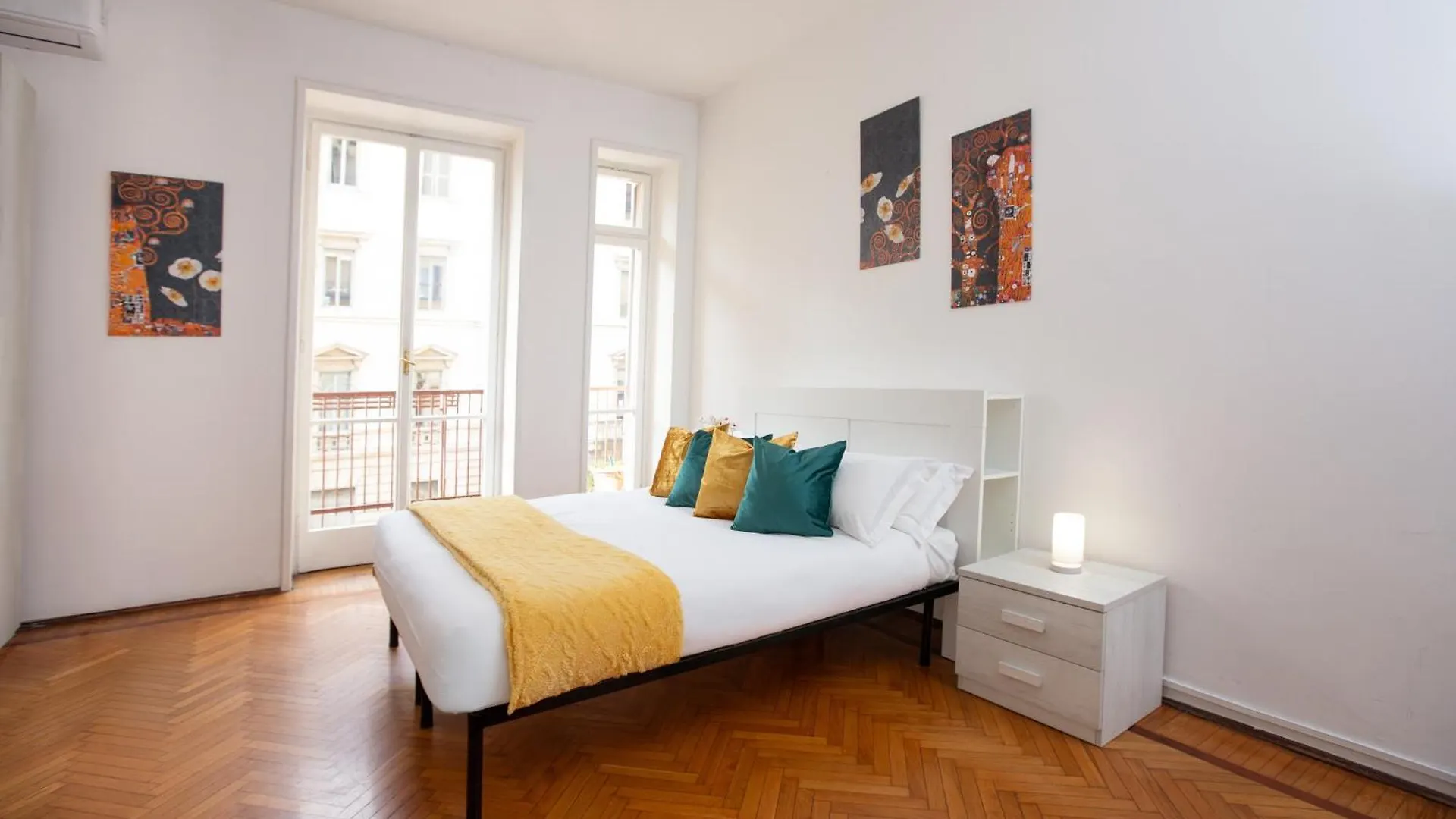 Galleria Moderna In Porta Romana Apartment Milan