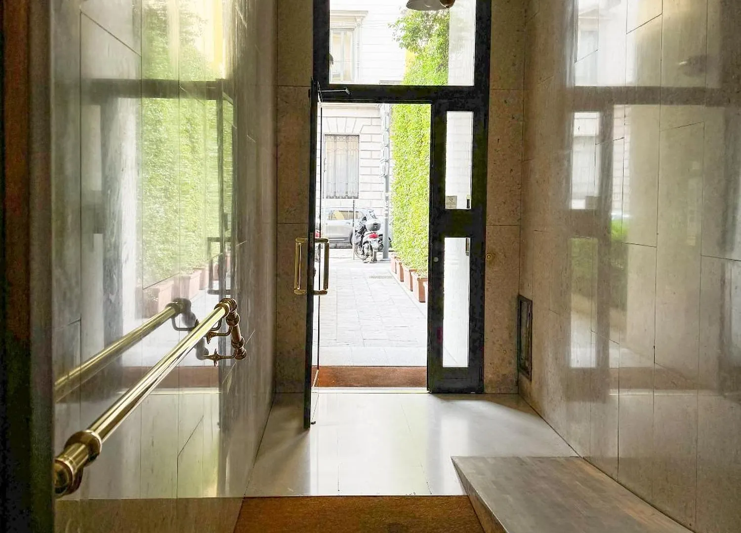 Galleria Moderna In Porta Romana Apartment Milan